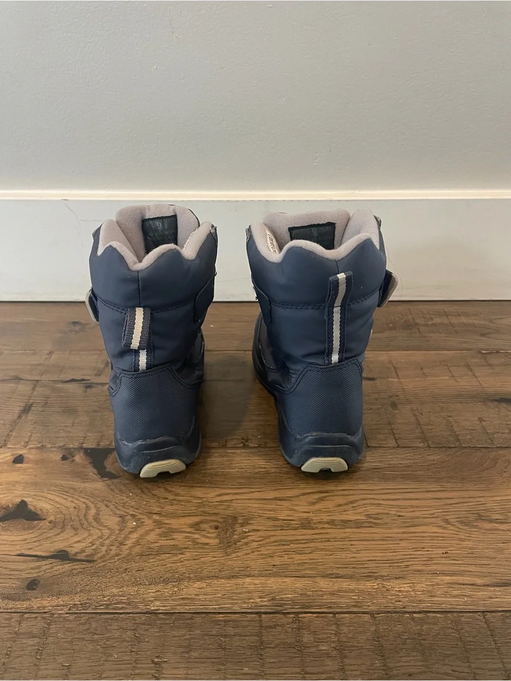 Circo Snow Boots Little Kid Size 9 Navy Blue